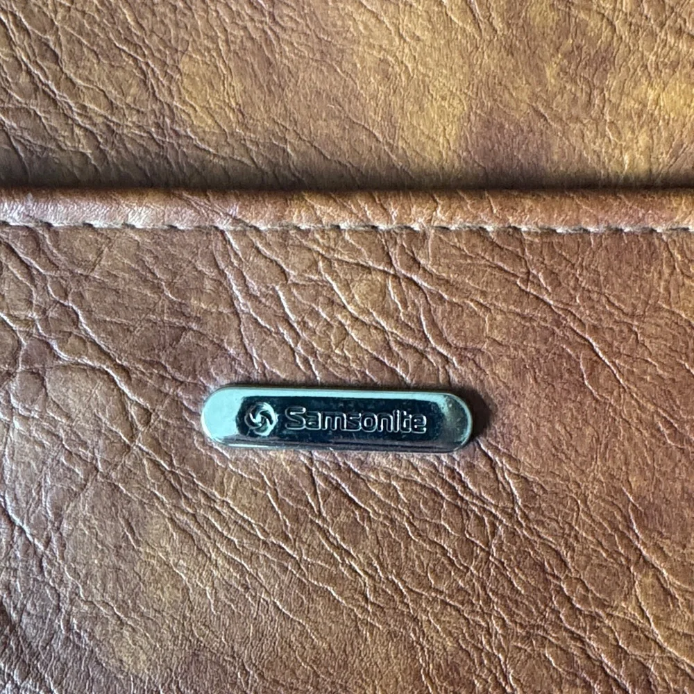 Vintage Samsonite Men’s Tan-Brown Messenger Crossbody Bag